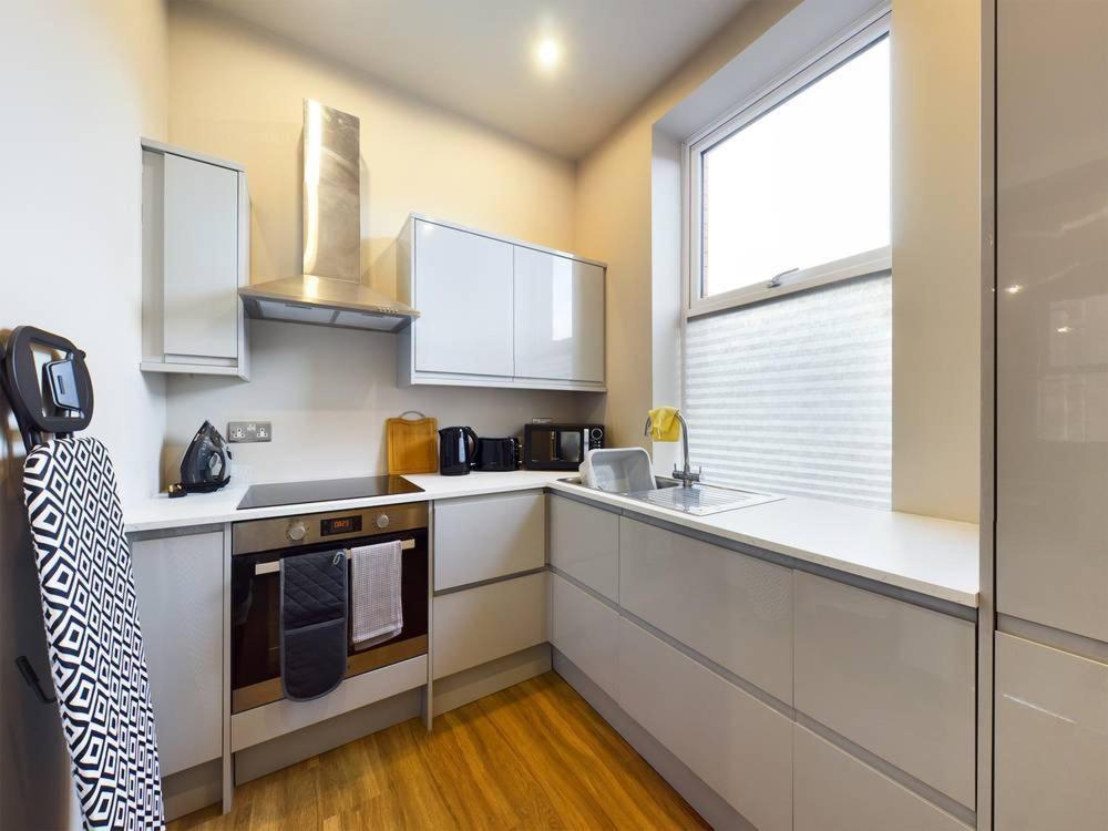 Gibson Manor Apartments วอลลาซีย์ ภายนอก รูปภาพ